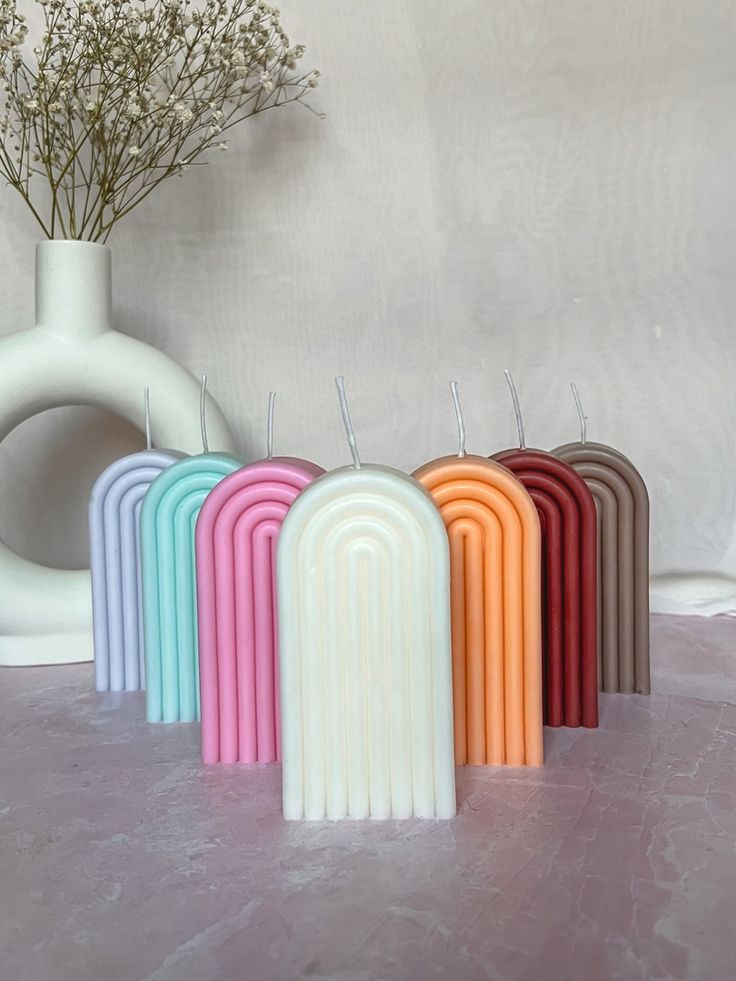 Classic Arch Rainbow Candle